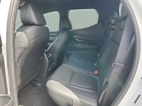 Certified 2025 Hyundai Santa Cruz SEL FWD image 15