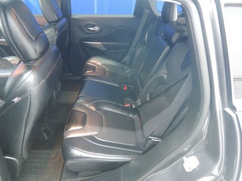 Used 2022 Jeep Cherokee Latitude Lux w/ Sun & Sound Group AWD/4WD image 29