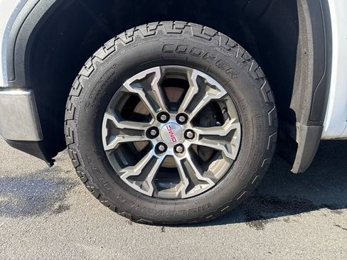 Used 2022 GMC Sierra 1500 SLE AWD/4WD image 27