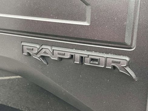 Used 2018 Ford F150 Raptor w/ Equipment Group 802A Luxury image 4