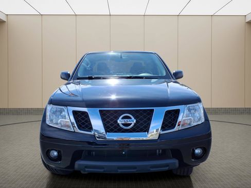 Used 2019 Nissan Frontier SV w/ Value Truck Package image 3