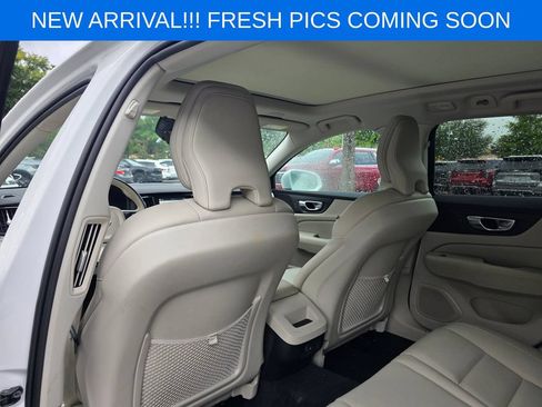 Used 2025 Volvo V60 B5 Cross Country Plus AWD/4WD image 14