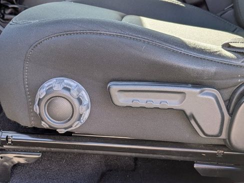 Used 2021 Jeep Wrangler Unlimited Sport image 19