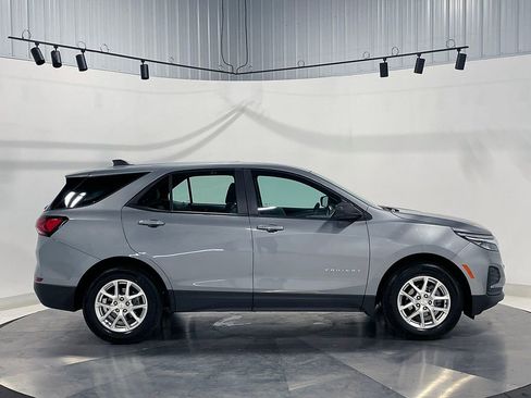 Used 2024 Chevrolet Equinox LS FWD image 10