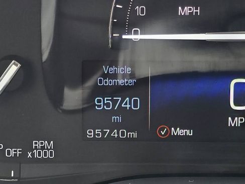 Used 2018 Cadillac XT5 Luxury w/ Driver Awareness Package AWD/4WD image 28