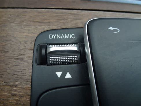 Used 2022 Mercedes-Benz GLS 450 4MATIC image 46