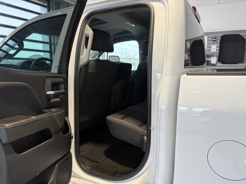 Used 2018 Chevrolet Silverado 2500 LT w/ All Star Edition image 18