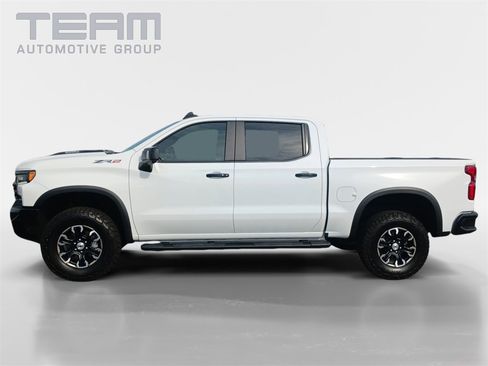Used 2025 Chevrolet Silverado 1500 ZR2 w/ Technology Package image 4