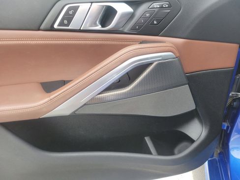 Used 2020 BMW X6 M50i image 16