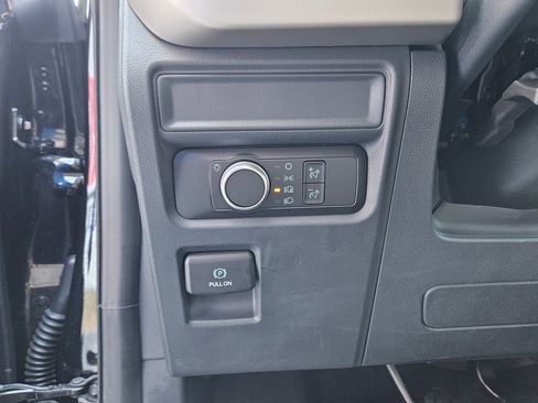 Used 2022 Ford Expedition Max XLT image 19