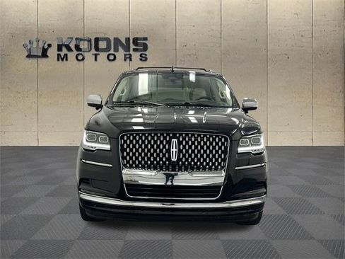 Used 2022 Lincoln Navigator Black Label image 3