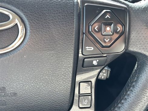 Used 2024 Toyota 4Runner TRD Off-Road image 24