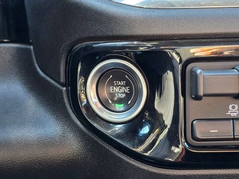 Used 2024 GMC Sierra 2500 SLE image 39