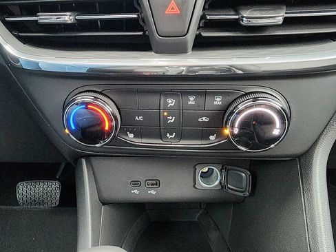 New 2026 Buick Encore GX Preferred w/ Comfort Package FWD image 26