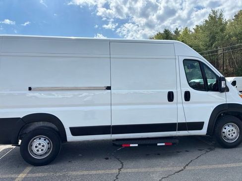Used 2023 RAM ProMaster 2500 FWD image 9