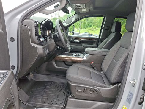 Used 2024 Chevrolet Silverado 2500 LT w/ Z71 Sport Edition AWD/4WD image 13