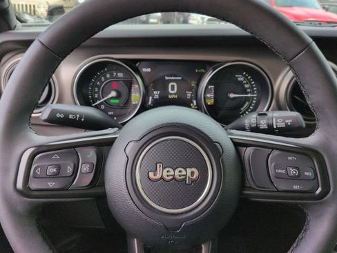 Used 2023 Jeep Wrangler Unlimited w/ Cold Weather Group AWD/4WD image 34