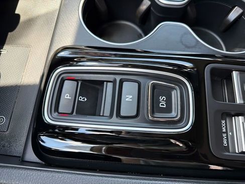 Used 2023 Honda Pilot Elite image 26