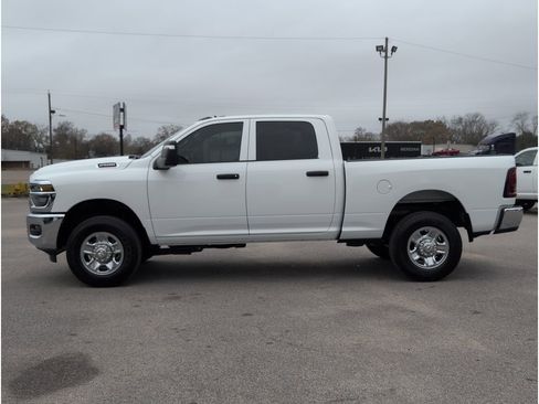 New 2026 RAM 2500 Tradesman w/ Chrome Appearance Group image 2