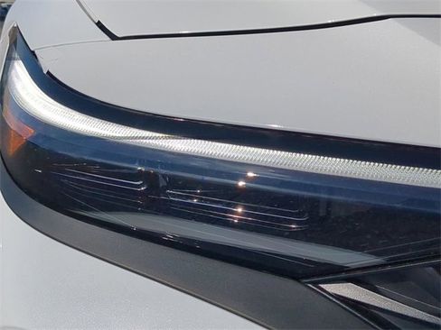 New 2025 Hyundai Elantra Sport image 9