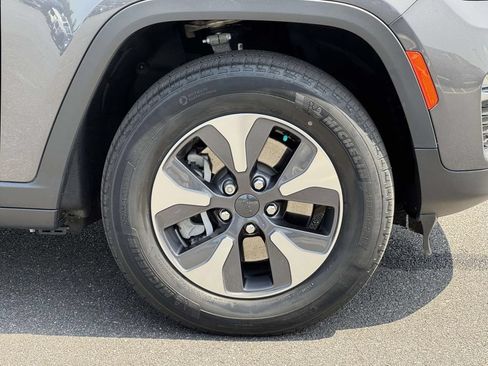 Used 2022 Jeep Grand Cherokee Limited 4xe AWD/4WD image 12