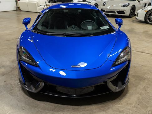 Used 2019 McLaren 570S Coupe RWD image 11