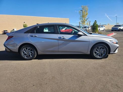 New 2026 Hyundai Elantra Blue image 3