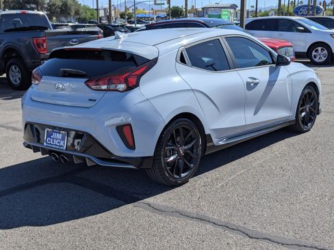 Used 2020 Hyundai Veloster Turbo R-Spec image 2