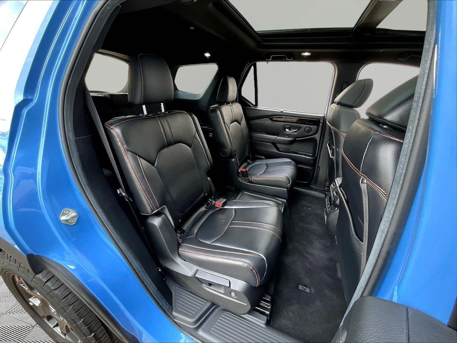 Used 2024 Honda Pilot TrailSport image 25
