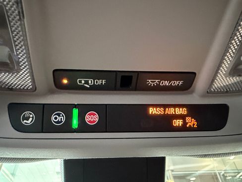 Used 2023 GMC Terrain SLE w/ Driver Convenience Package FWD image 34
