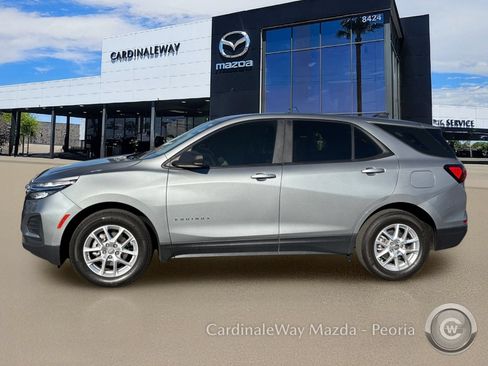 Used 2024 Chevrolet Equinox LS w/ Driver Confidence II Package FWD image 3