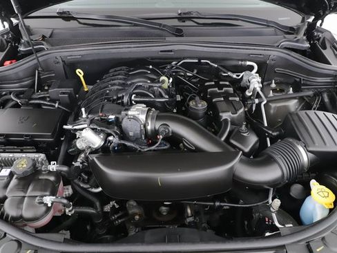 Used 2025 Dodge Durango GT image 15