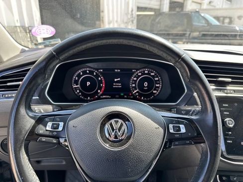 Used 2019 Volkswagen Tiguan SEL FWD image 9