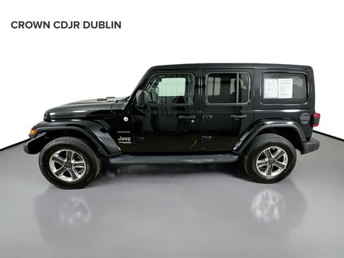 Used 2020 Jeep Wrangler Unlimited Sahara image 9