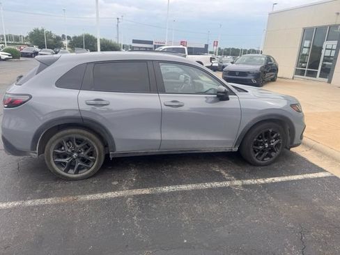 Used 2024 Honda HR-V Sport image 3