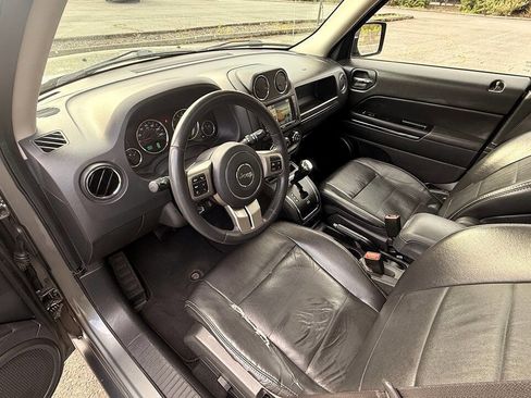 Used 2012 Jeep Patriot Limited w/ Sun/Sound Group image 24