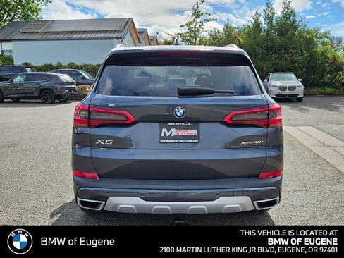 Used 2019 BMW X5 xDrive40i w/ Premium Package 2 AWD/4WD image 4