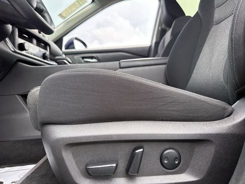 Used 2024 Nissan Rogue SV FWD image 13