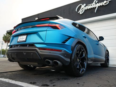 Used 2024 Lamborghini Urus Performante AWD/4WD image 35