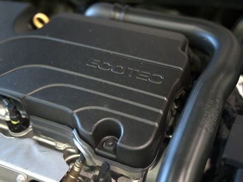 Used 2021 Chevrolet Malibu RS FWD image 57