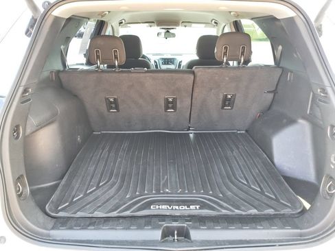 Used 2019 Chevrolet Equinox LT FWD image 16