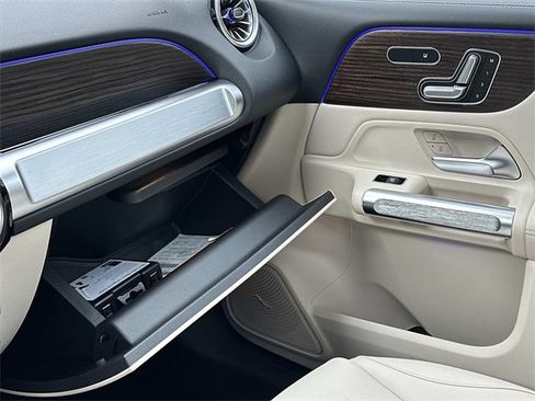 New 2026 Mercedes-Benz GLB 250 4MATIC image 17