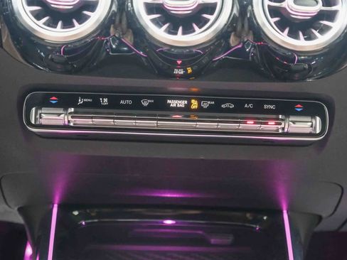 Certified 2021 Mercedes-Benz GLB 250 image 15