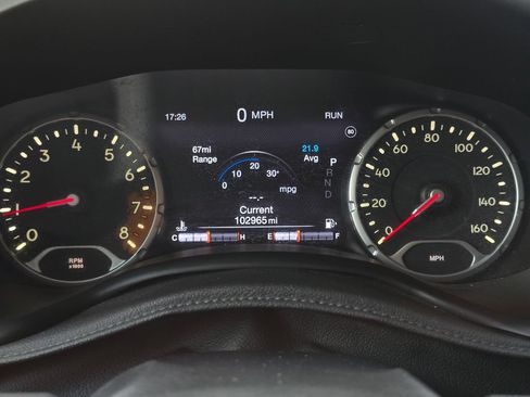Used 2017 Jeep Renegade Trailhawk AWD/4WD image 27