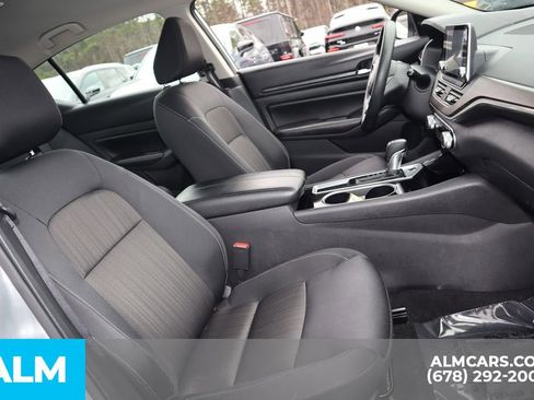 Used 2024 Nissan Altima 2.5 SV image 27