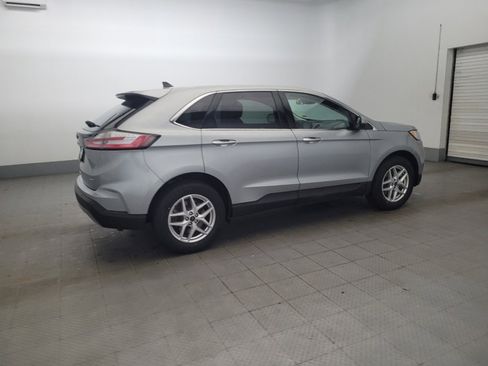 Used 2024 Ford Edge SEL image 10