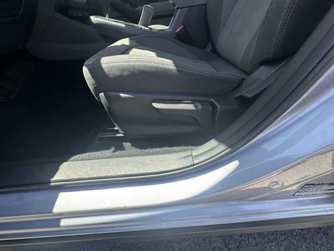 Used 2024 Subaru Crosstrek 2.0i image 12