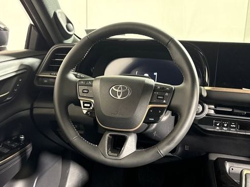 New 2026 Toyota Crown Platinum image 22