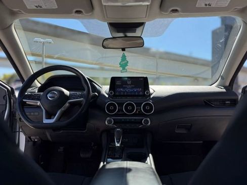 Used 2022 Nissan Sentra SV image 19