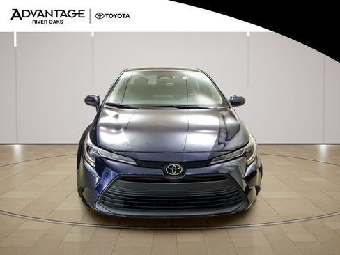 Used 2024 Toyota Corolla LE FWD image 3